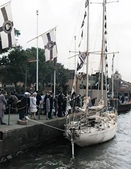 Bycolourisedpic: GIPSY MOTH IV, GREENWICH