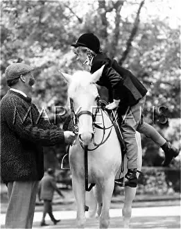 Hauls: GIRL MOUNTING HORSE