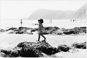 Sidmouth: GIRL/SIDMOUTH BEACH