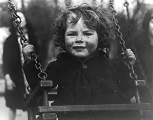 Grubby: GIRL ON A SWING