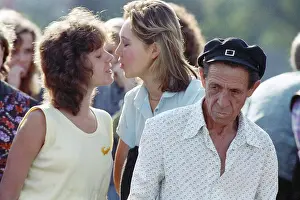 Parting: Girlfriends parting, 1990