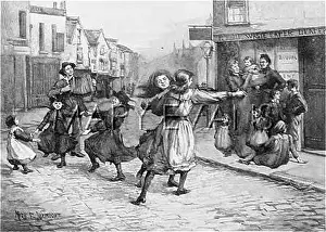 Accordeon: GIRLS DANCE TO ACCORDEON