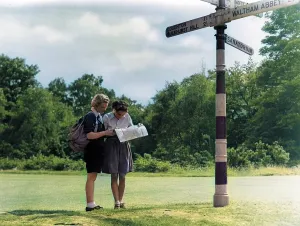Signposts: TWO GIRLS & SIGNPOST