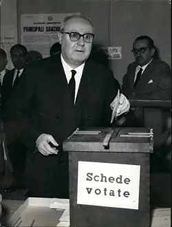 Saragat: Giuseppe Saragat of PSDI voting in elections, Rome