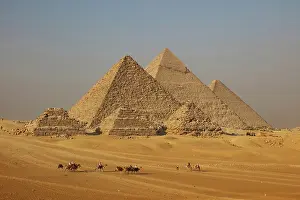 Gizah: Giza Pyramid Complex, Giza, Egypt