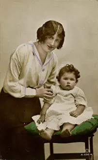 Gladys: Gladys Cooper with one of her children