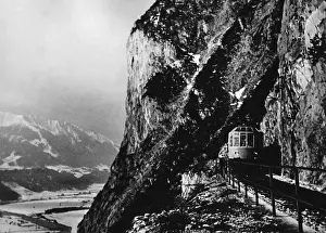 Exiting: Glaeserner Zug (Glass Train), 1938