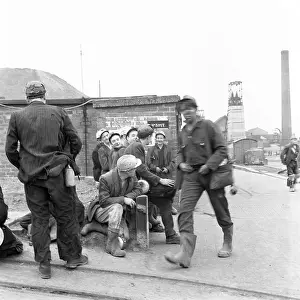 Henry Grant Collection: Glapwell Colliery, Mining