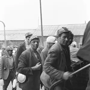 Henry Grant Collection: Glapwell Colliery, Mining