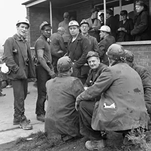 Henry Grant Collection: Glapwell Colliery, Mining