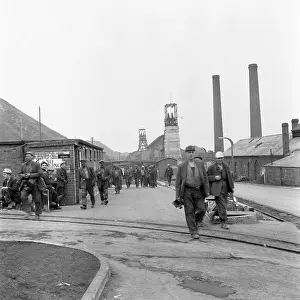 Henry Grant Collection: Glapwell Colliery, Mining