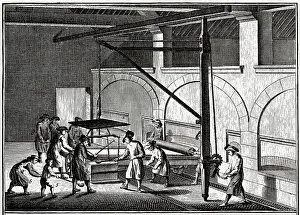 Skimming: GLASS 18TH CENTURY 11