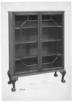 Mahogany: Glass-fronted Mahogany bookcase