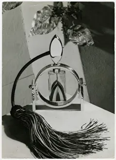 Pivot: GLASS PERFUME BOTTLE