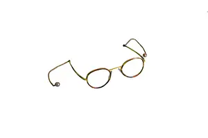 Innovative: Glasses with balancing balls on either side
