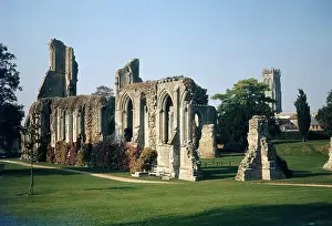 Guinevere: GLASTONBURY ABBEY