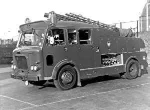 Homerton: GLC-LFB - Dual purpose pump fire engine