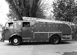 Sanderstead: GLC-LFB - Dual purpose pump fire engine