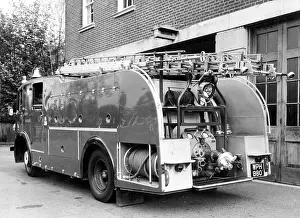 Sanderstead: GLC-LFB - Dual purpose pump fire engine
