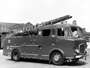 Plaistow: GLC-LFB - Dual purpose pump fire engine