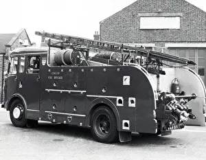 Plaistow: GLC-LFB - Dual purpose pump fire engine