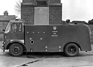 Edmonton: GLC-LFB - Foam Tender at Edmonton