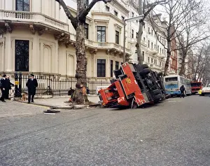 Flipped: GLC-LFB Turntable ladder overturned on roadway