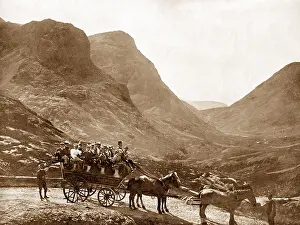 Glencoe: Glencoe coach and horses
