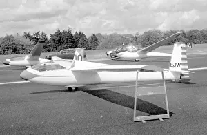 Alton: Glider - Issoire D7 Iris EJW - Lasham airfield