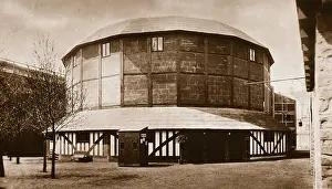 Shakespeares: Globe Theatre at Shakespeare's England
