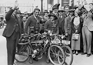 Poulton: Globetrotter in London, 1933