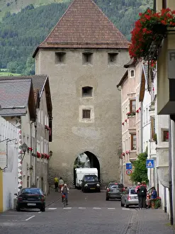 Lionel Coates: Glorenza, gateway to medieval town
