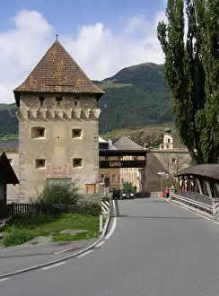 Lionel Coates: Glorenza, gateway to medieval town