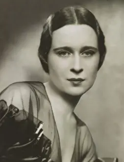 Lcgr2003: Gloria Morgan Vanderbilt in a glamorous 1935