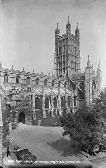 Gloucester: Gloucester Cathedral from the Southwest