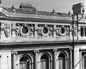 Guildhalls: GLOUCESTER GUILDHALL