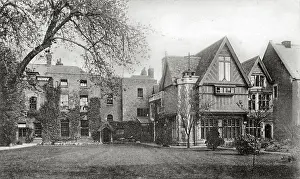 Lucys: Gloucester St Lucy's Home