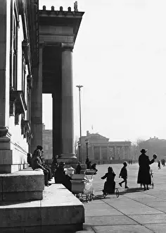 Ehrentempel: The Glyptothek in Munich, 1936