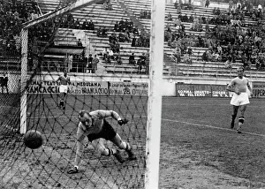 Goalies: A goal is scored