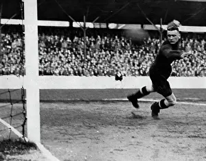 Dashes: Goal in a soccer game