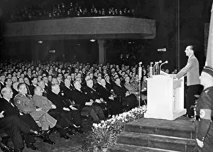 Klitzsch: Goebbels gives a speech at the factory roll call of Ufa