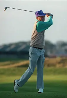 Tong: Goh Chok Tong Tees Off