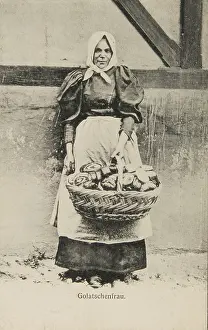 Publishes: Golatschenfrau. About 1900. Photograph