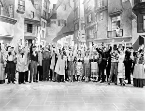 Diggers: Gold Diggers in Paris - 1938