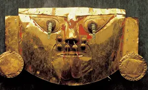 Chimu: Gold funerary mask