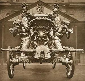 Conch: Gold State Coach