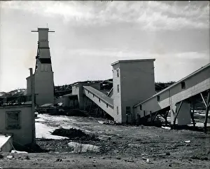 Ottawa: Gold mine at Yellowknife, Canada