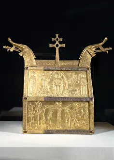 Domini: Golden Reliquary