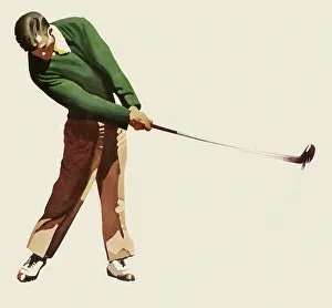 Tees: Golfer Tees Off