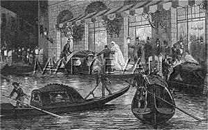 Fenice: GONDOLA AT THEATRE